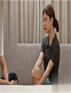 美女食神迅雷下载